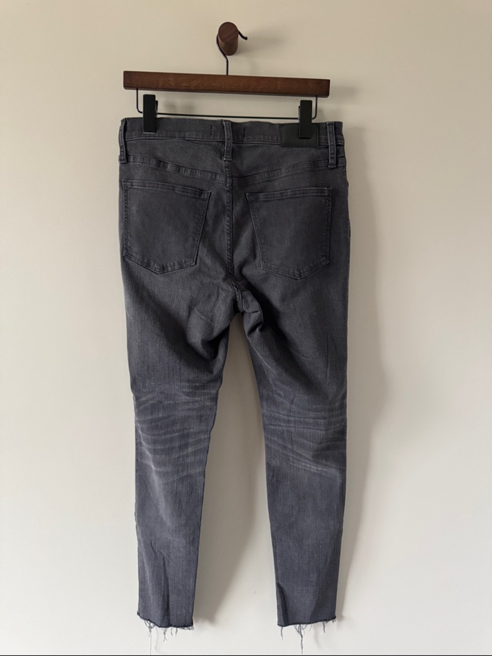 MADEWELL MID-RISE SKINNY JEANS DARK GRAY DISTRESSED SIZE 29 - Picture 2 of 4